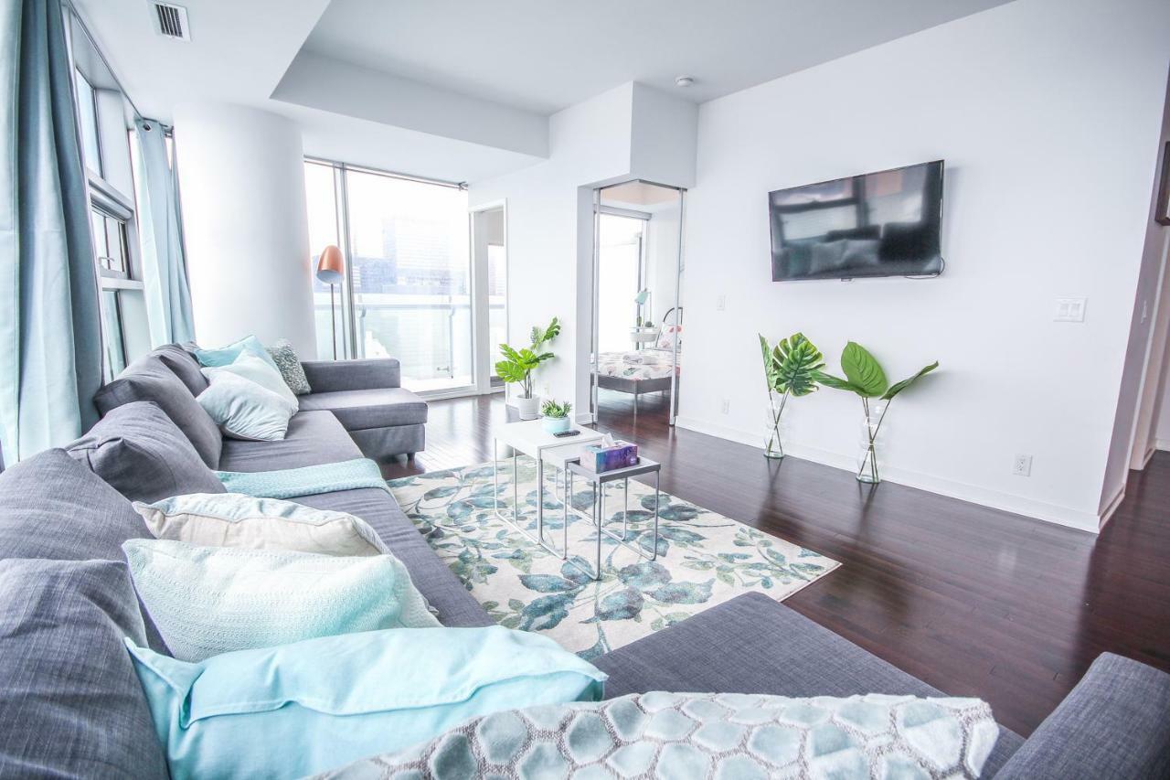 Sarkar Suites - Entertainment District Toronto Esterno foto