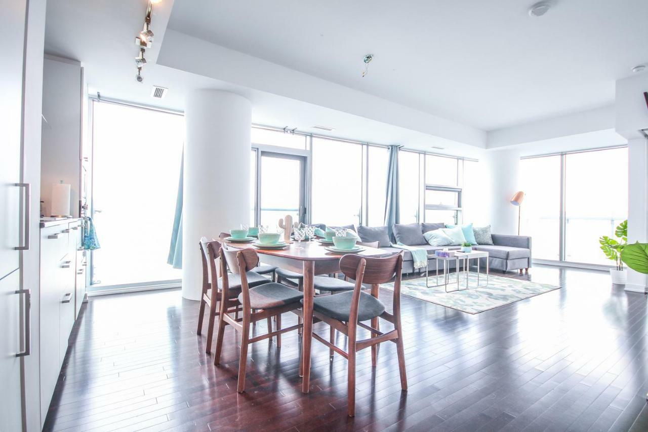 Sarkar Suites - Entertainment District Toronto Esterno foto