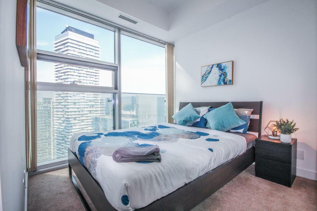 Sarkar Suites - Entertainment District Toronto Esterno foto