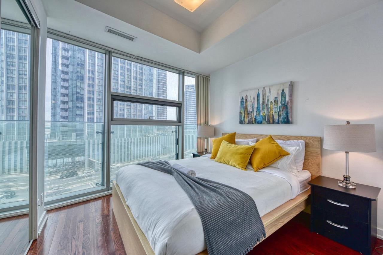 Sarkar Suites - Entertainment District Toronto Esterno foto