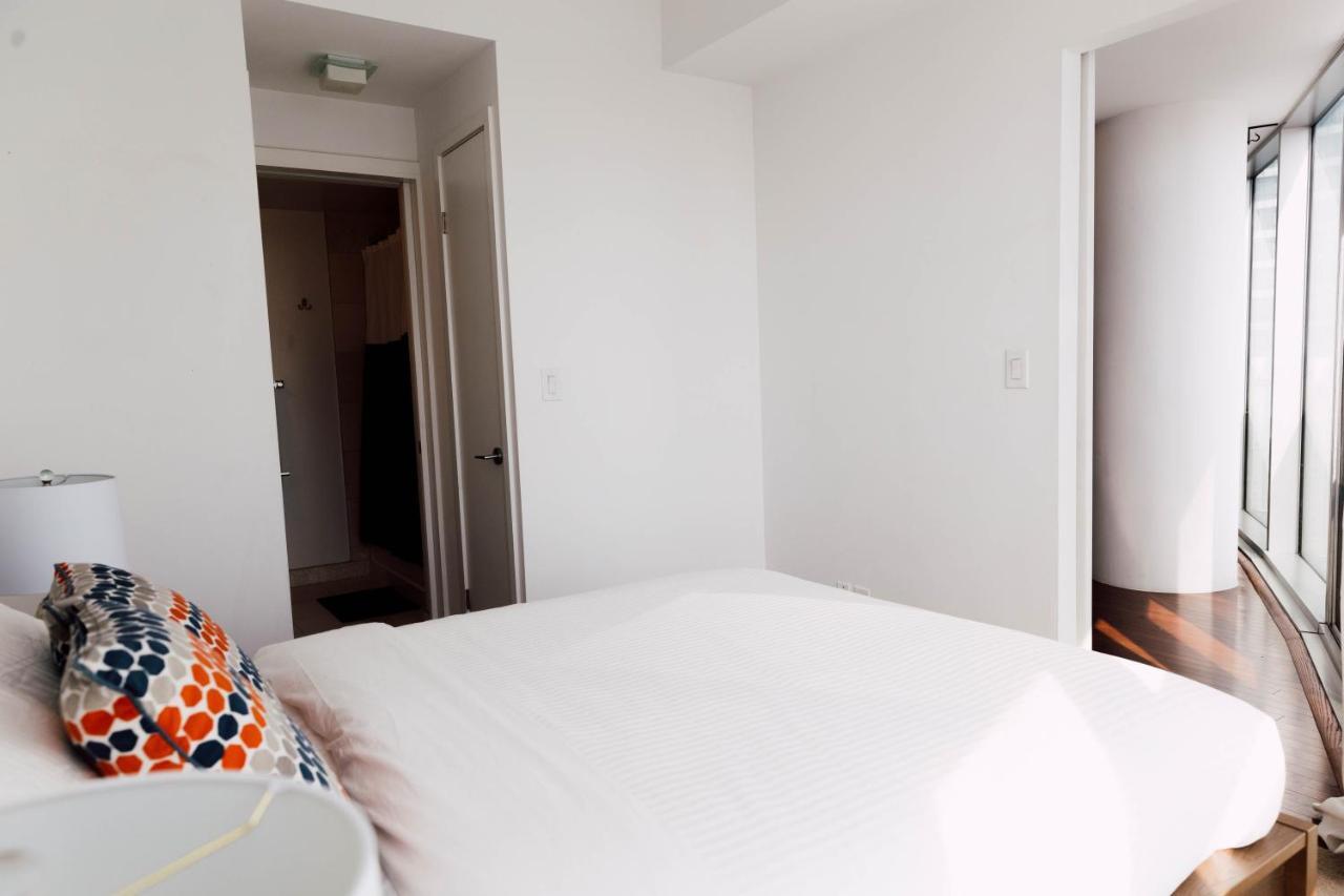 Sarkar Suites - Entertainment District Toronto Esterno foto