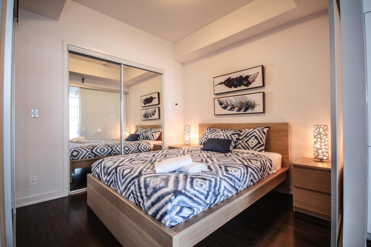 Sarkar Suites - Entertainment District Toronto Esterno foto
