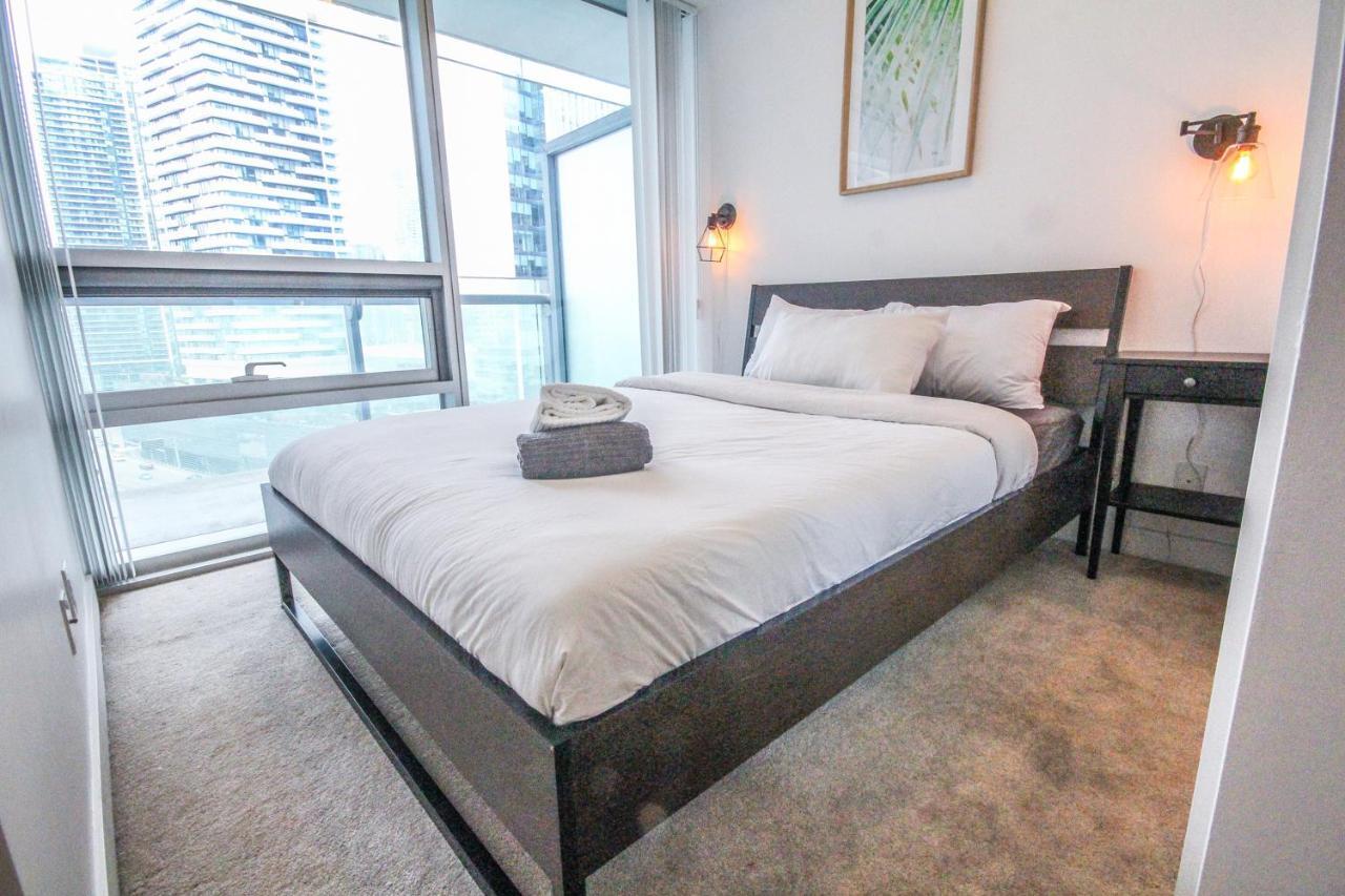Sarkar Suites - Entertainment District Toronto Camera foto