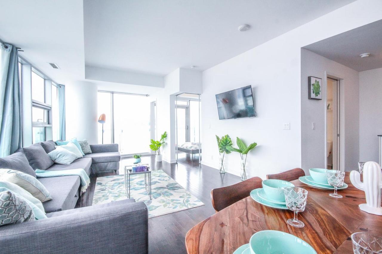 Sarkar Suites - Entertainment District Toronto Esterno foto