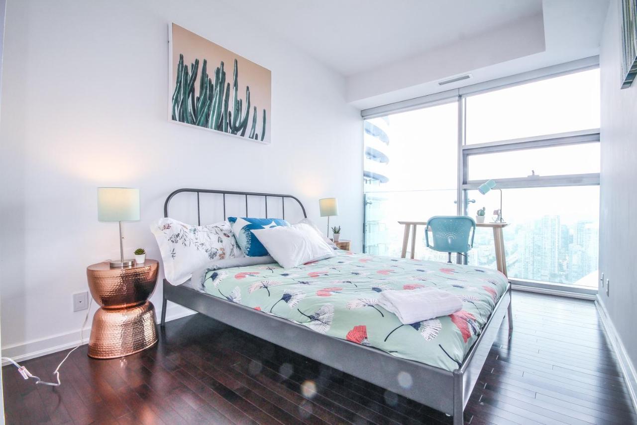 Sarkar Suites - Entertainment District Toronto Esterno foto