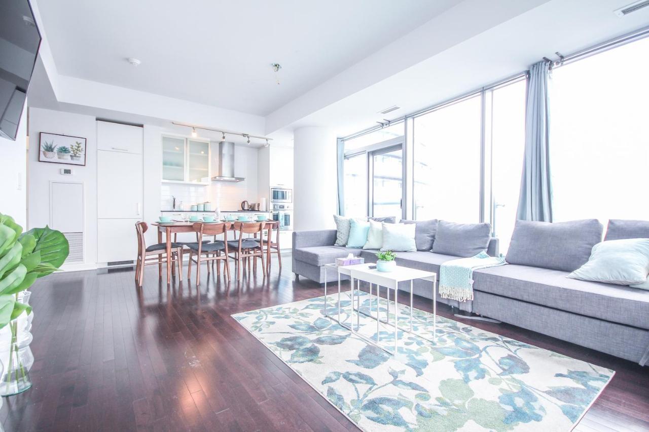 Sarkar Suites - Entertainment District Toronto Esterno foto