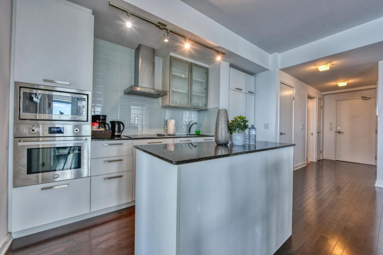 Sarkar Suites - Entertainment District Toronto Esterno foto
