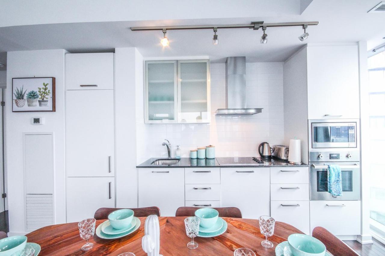 Sarkar Suites - Entertainment District Toronto Esterno foto