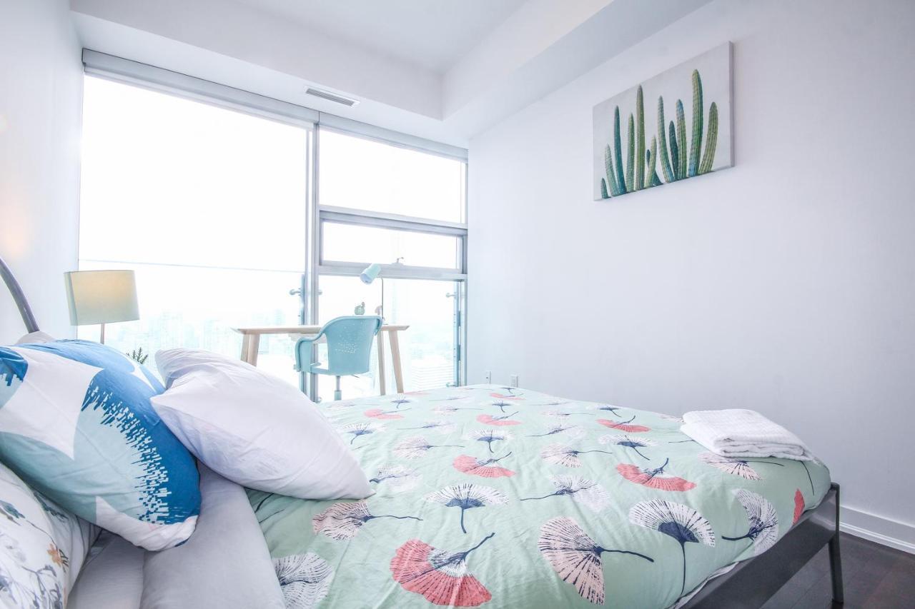 Sarkar Suites - Entertainment District Toronto Esterno foto